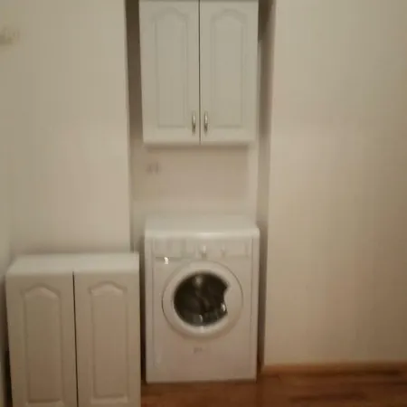 Apartment Studio Apt Anglicka 9